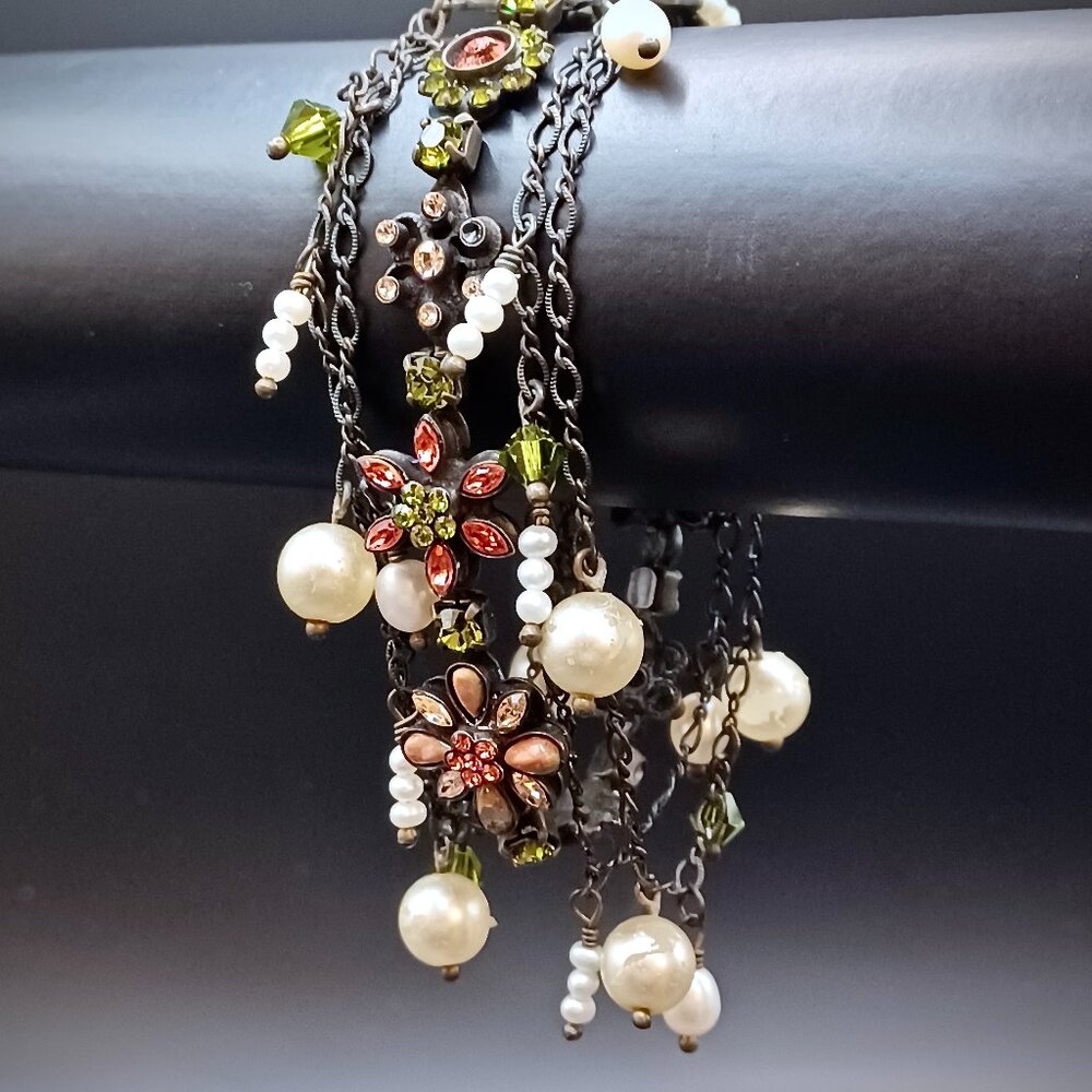 Sorrelli crystal bracelet with pearl charms